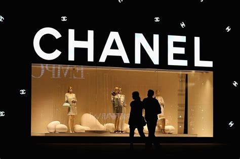 chanel contro la contraffazione|Contraffazione: anche Chanel contro Amazon. Via tutti i falsi e 3 .